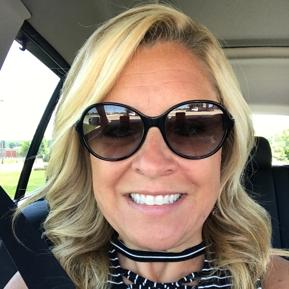 Meet your Posher, Nancy